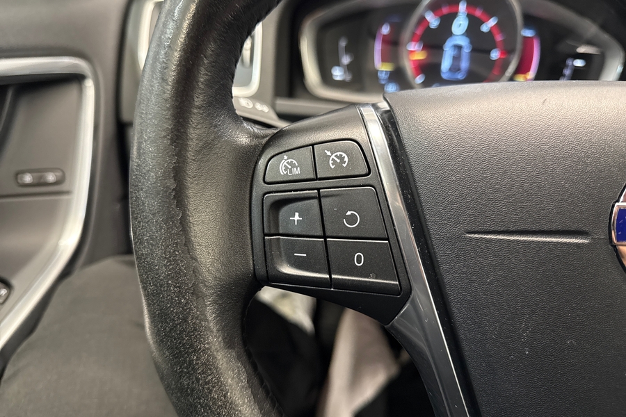 Volvo V60 Cross Country vaihtoauto