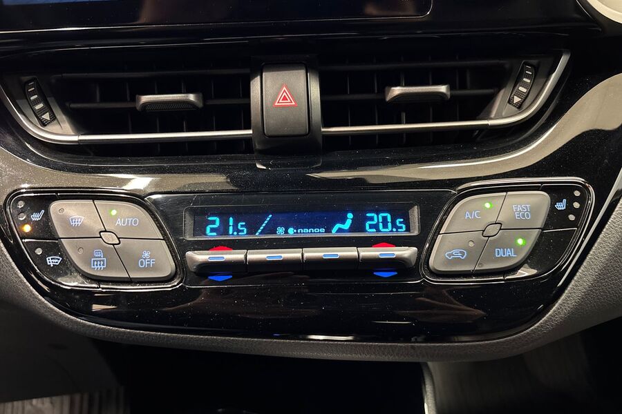 Toyota C-HR vaihtoauto