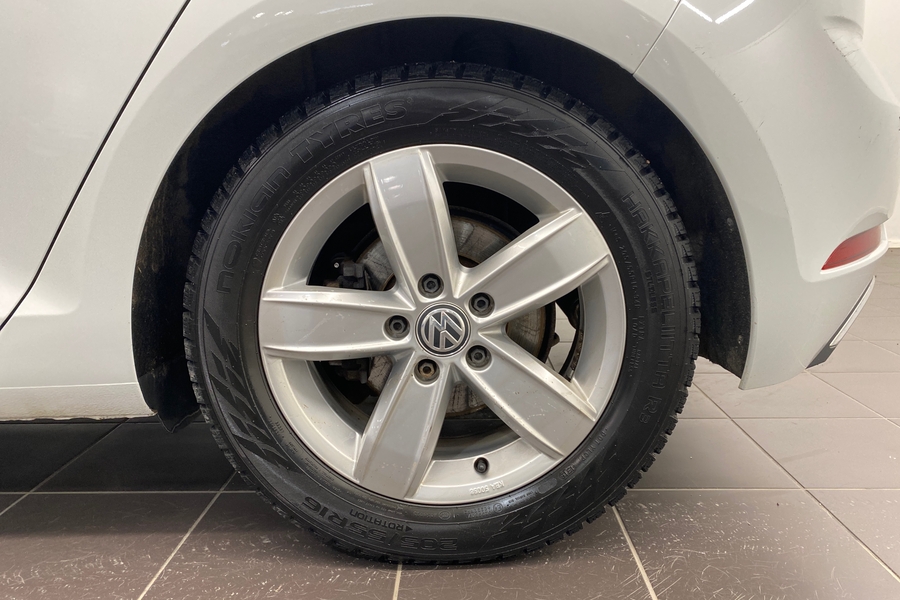 Volkswagen Golf vaihtoauto