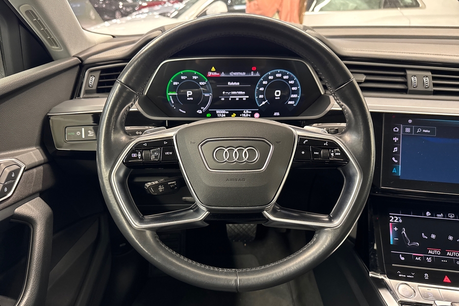 Audi e-tron vaihtoauto