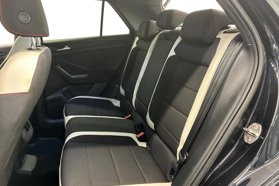 Volkswagen T-Roc vaihtoauto