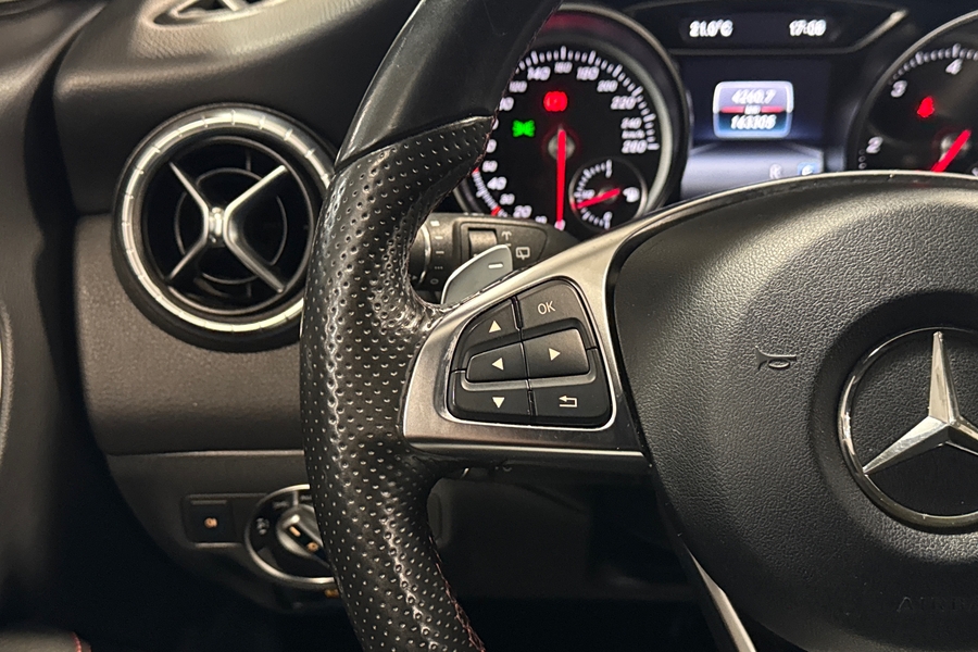 Mercedes-Benz CLA-sarja vaihtoauto