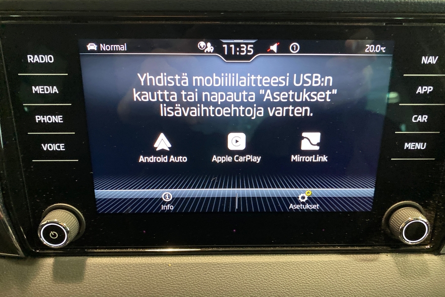 Skoda Karoq vaihtoauto