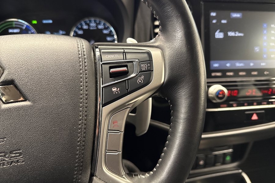 Mitsubishi Outlander PHEV vaihtoauto