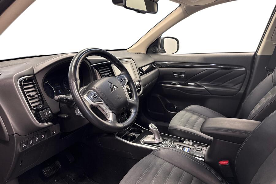 Mitsubishi Outlander PHEV vaihtoauto