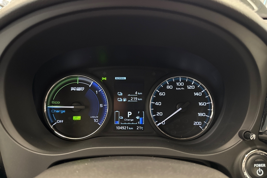 Mitsubishi Outlander PHEV vaihtoauto