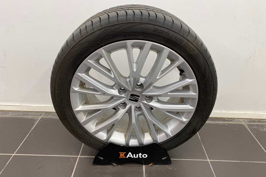 SEAT Leon Sportstourer vaihtoauto