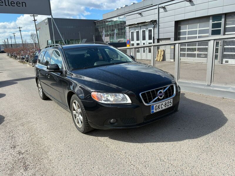 Volvo V70 vaihtoauto