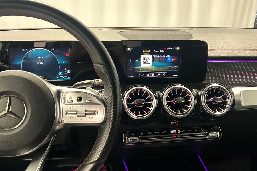 Mercedes-Benz EQB vaihtoauto