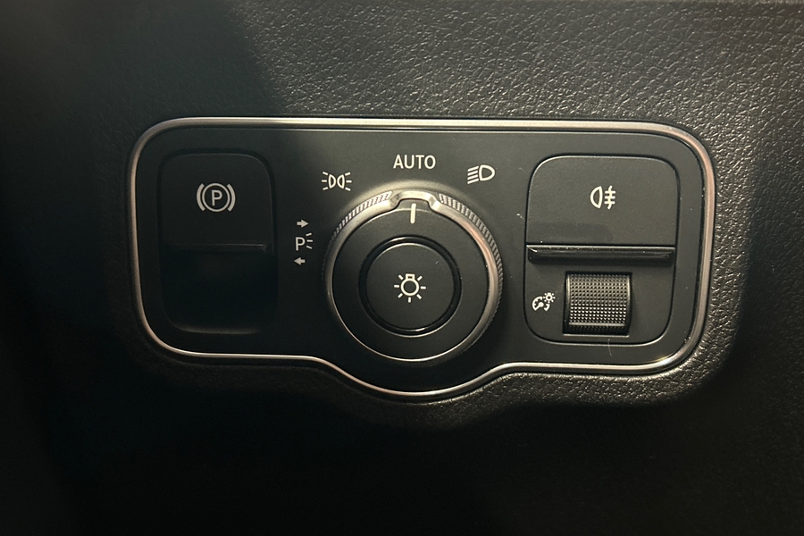 Mercedes-Benz EQB vaihtoauto