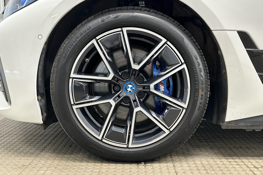 BMW i4 M50 vaihtoauto