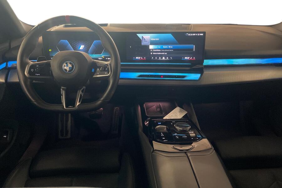 BMW i5 M60 vaihtoauto