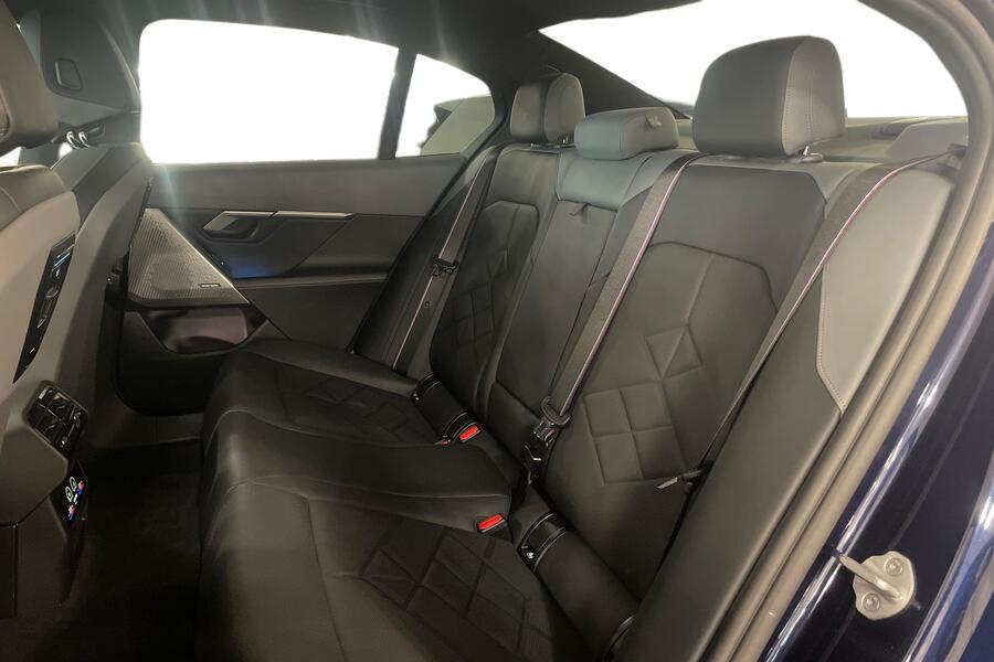 BMW i5 M60 vaihtoauto