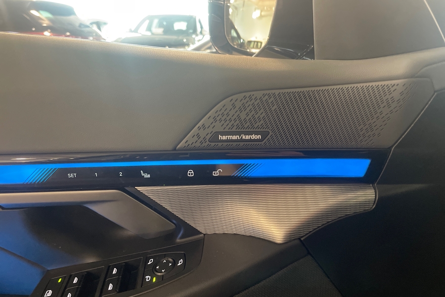 BMW i5 M60 vaihtoauto