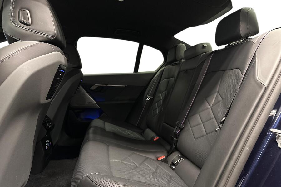 BMW i5 M60 vaihtoauto