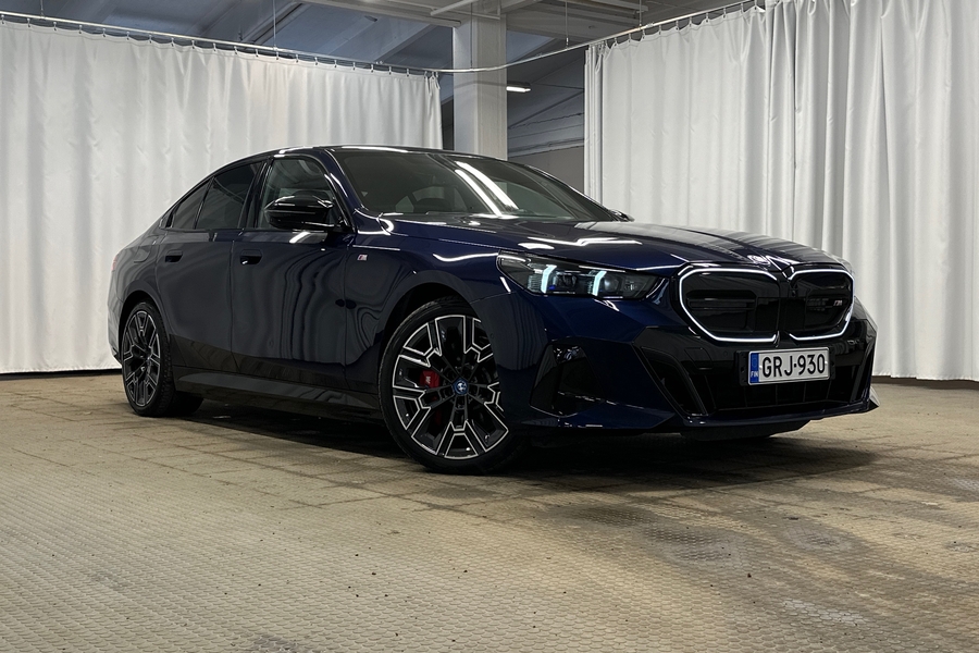 BMW i5 M60 vaihtoauto