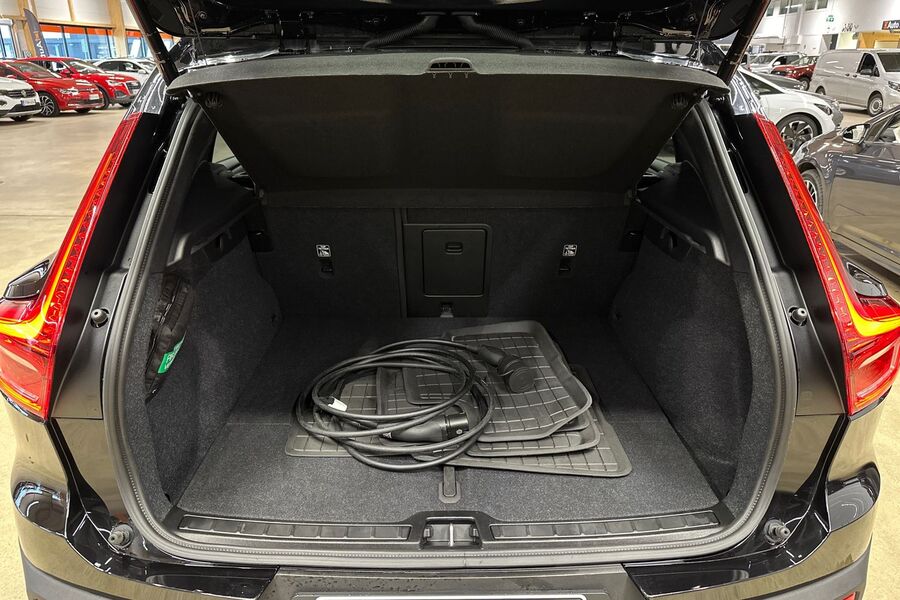 Volvo EX40 vaihtoauto