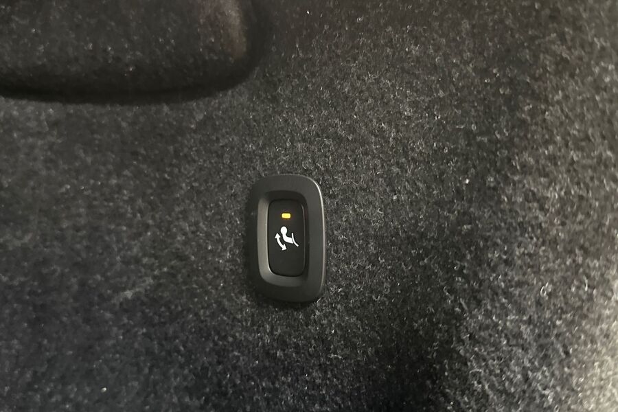 Volvo EX40 vaihtoauto