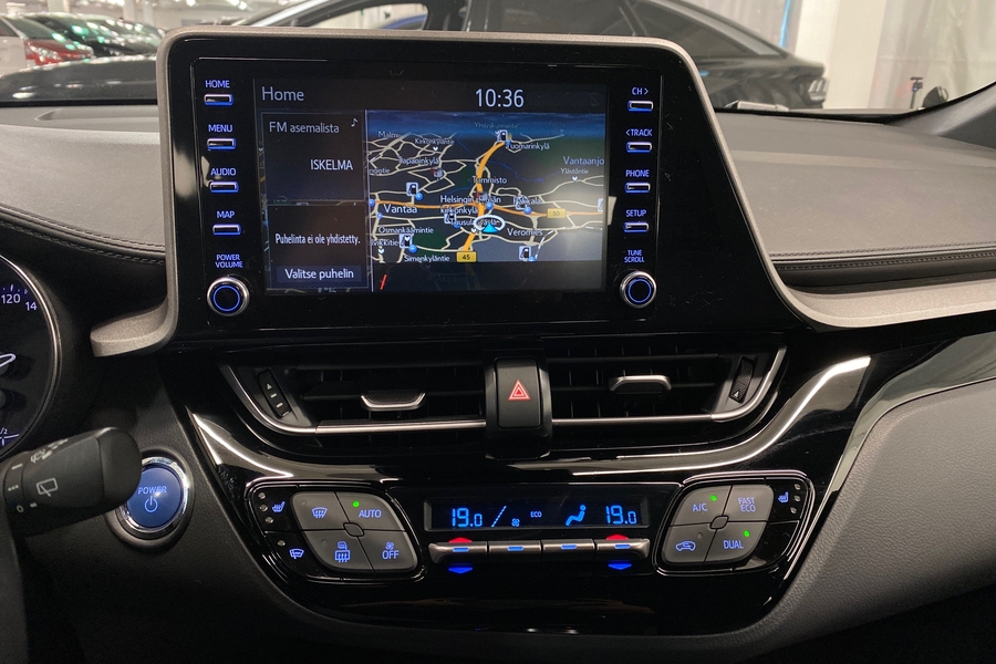 Toyota C-HR vaihtoauto