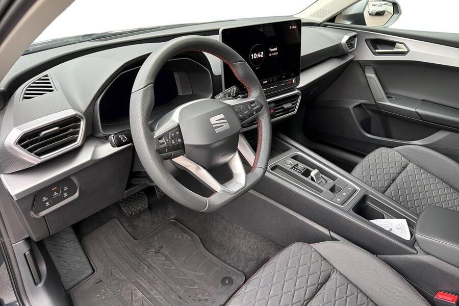 SEAT Leon Sportstourer vaihtoauto