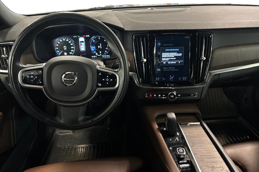 Volvo V90 Cross Country vaihtoauto