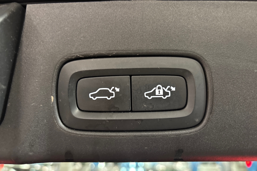 Volvo V90 Cross Country vaihtoauto