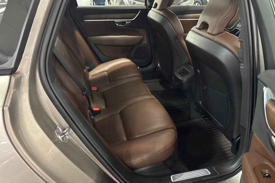 Volvo V90 Cross Country vaihtoauto