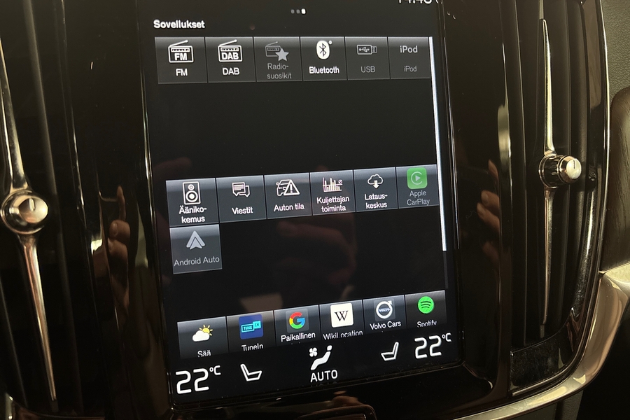 Volvo V90 Cross Country vaihtoauto