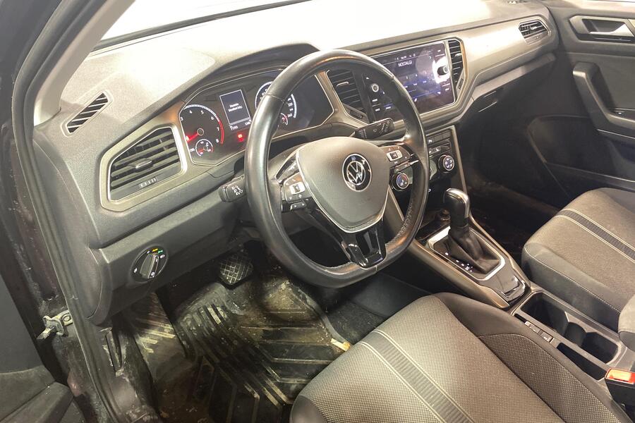 Volkswagen T-Roc vaihtoauto