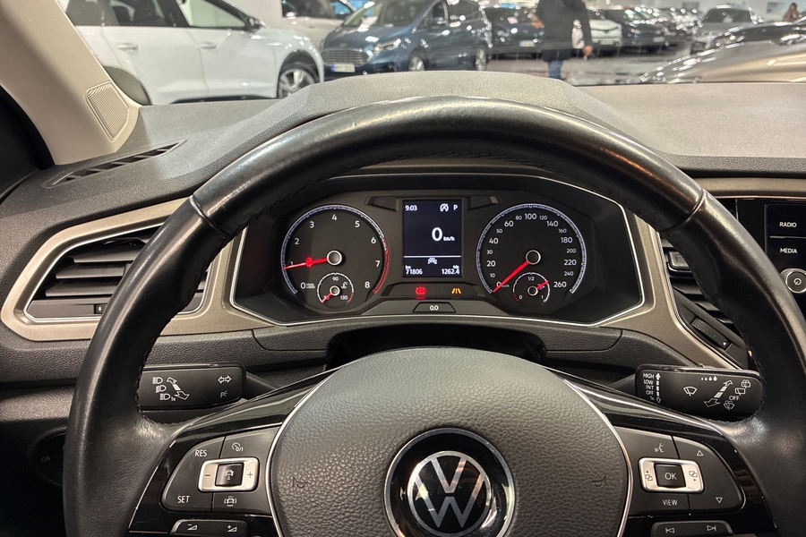 Volkswagen T-Roc vaihtoauto