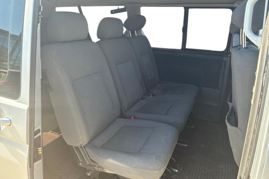 Volkswagen Caravelle vaihtoauto