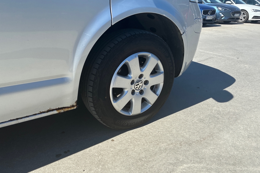 Volkswagen Caravelle vaihtoauto