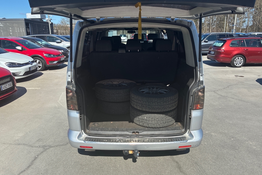 Volkswagen Caravelle vaihtoauto