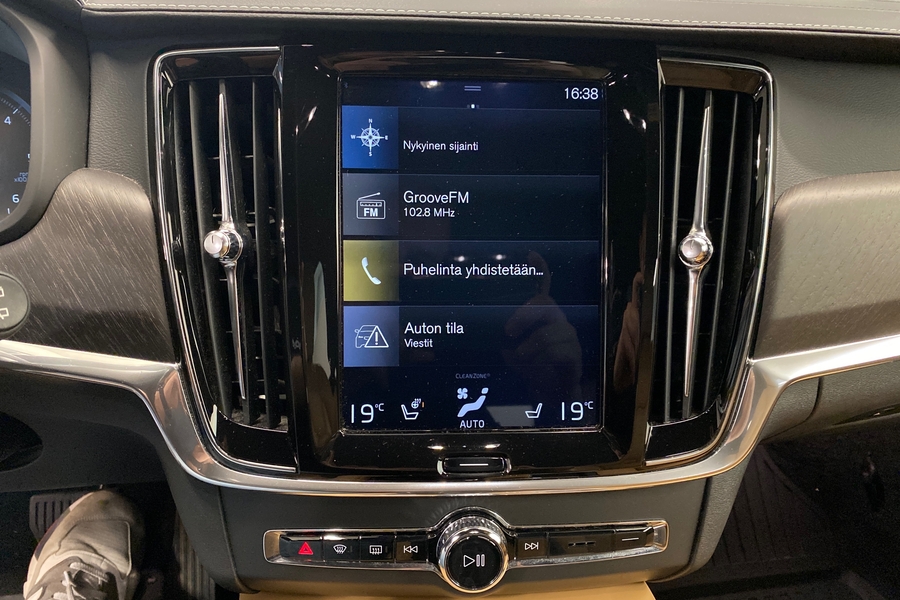 Volvo V90 Cross Country vaihtoauto