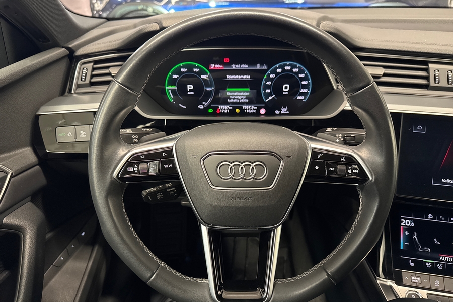 Audi Q8 e-tron vaihtoauto