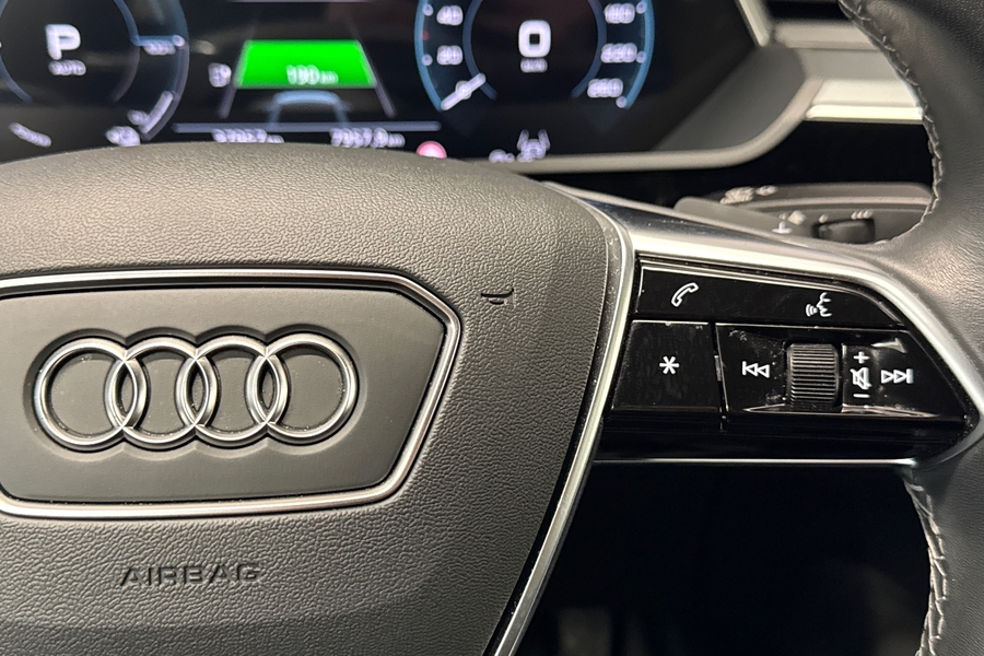 Audi Q8 e-tron vaihtoauto