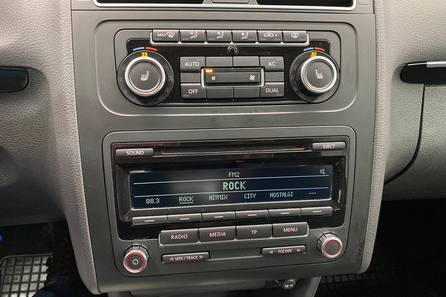 Volkswagen Touran vaihtoauto