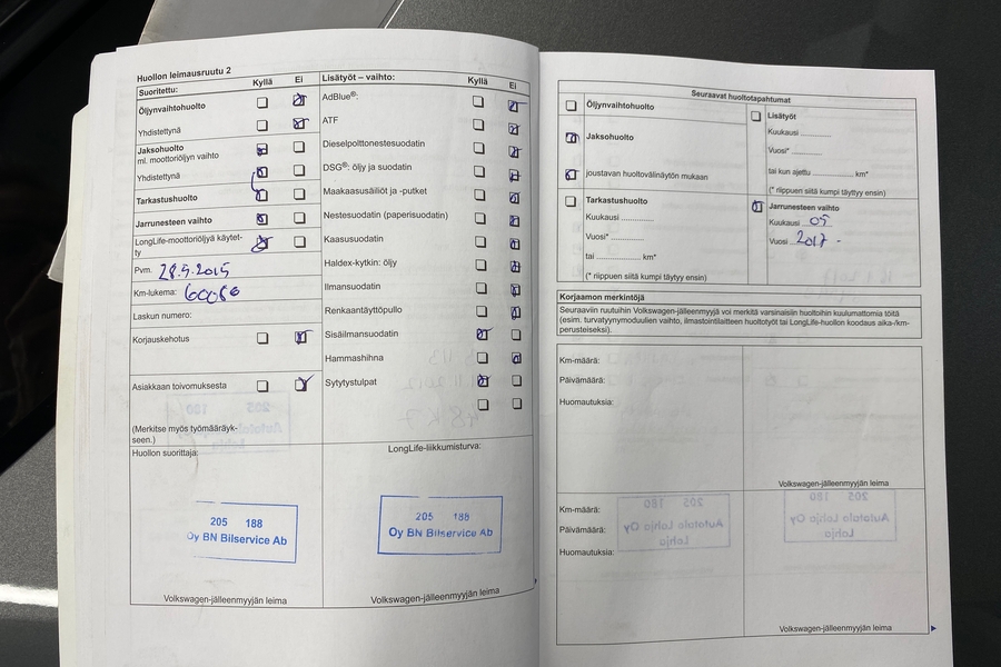 Volkswagen Touran vaihtoauto