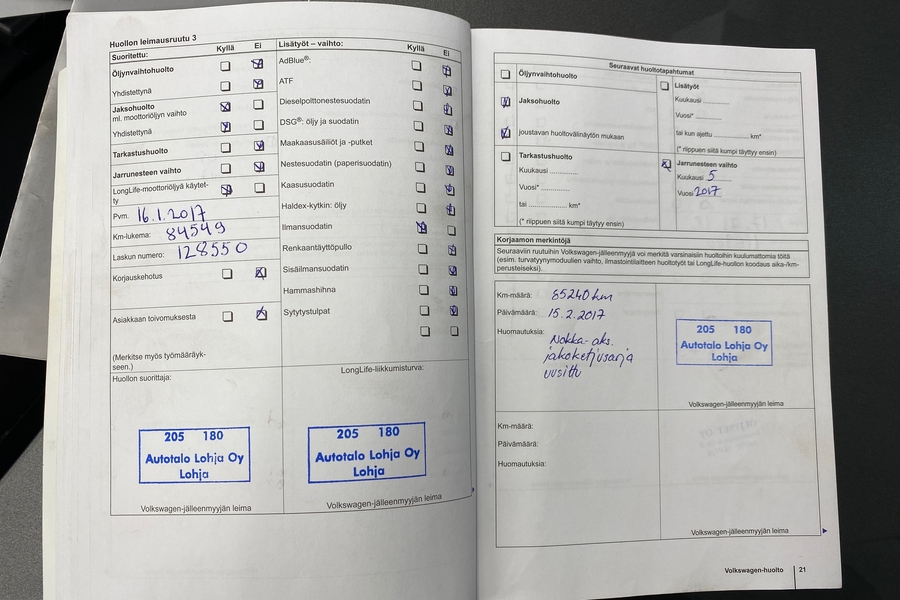 Volkswagen Touran vaihtoauto