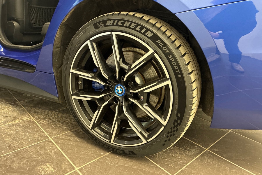 BMW i4 M50 vaihtoauto