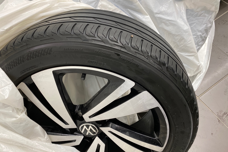 Volkswagen T-Roc vaihtoauto