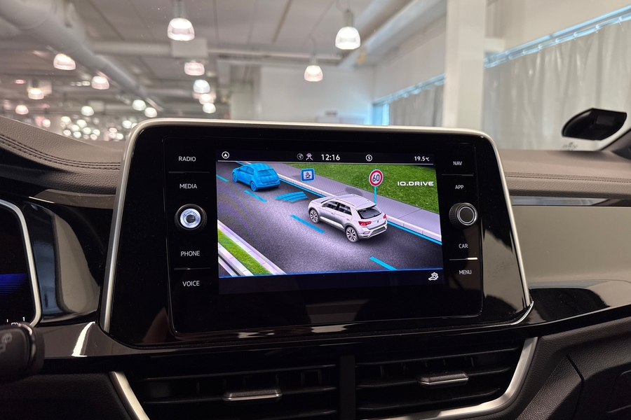 Volkswagen T-Roc vaihtoauto