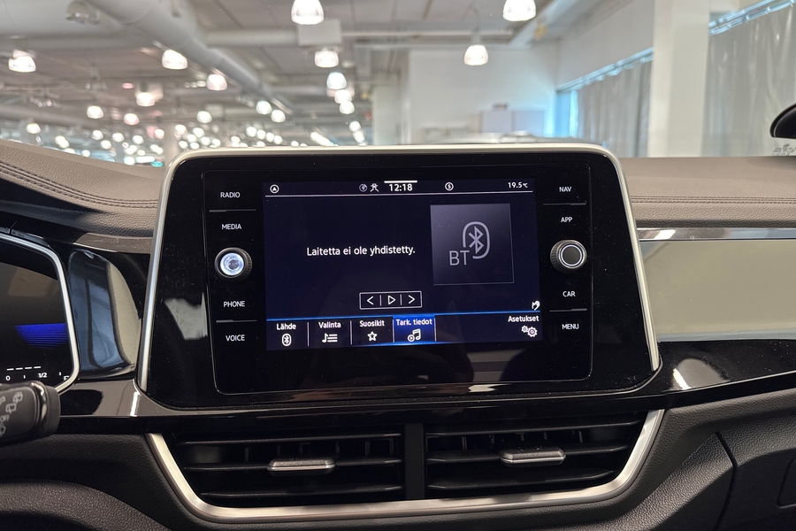 Volkswagen T-Roc vaihtoauto