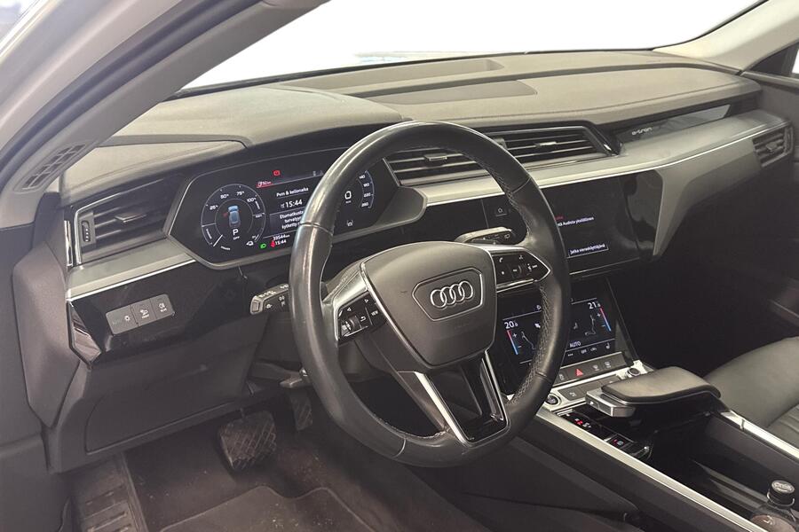 Audi Q8 e-tron vaihtoauto