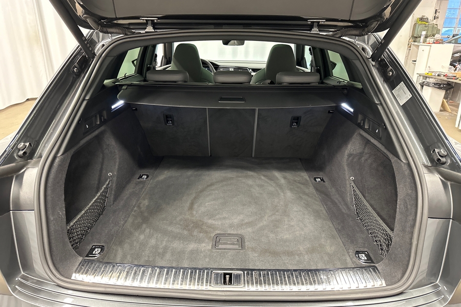 Audi SQ8 e-tron vaihtoauto