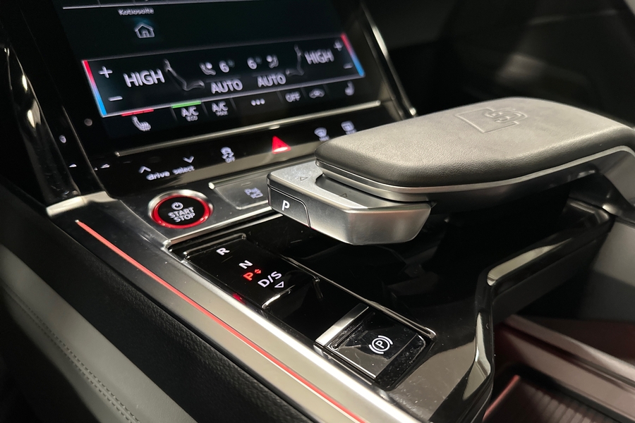 Audi SQ8 e-tron vaihtoauto