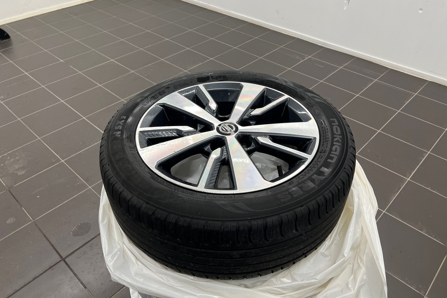 Nissan Leaf vaihtoauto