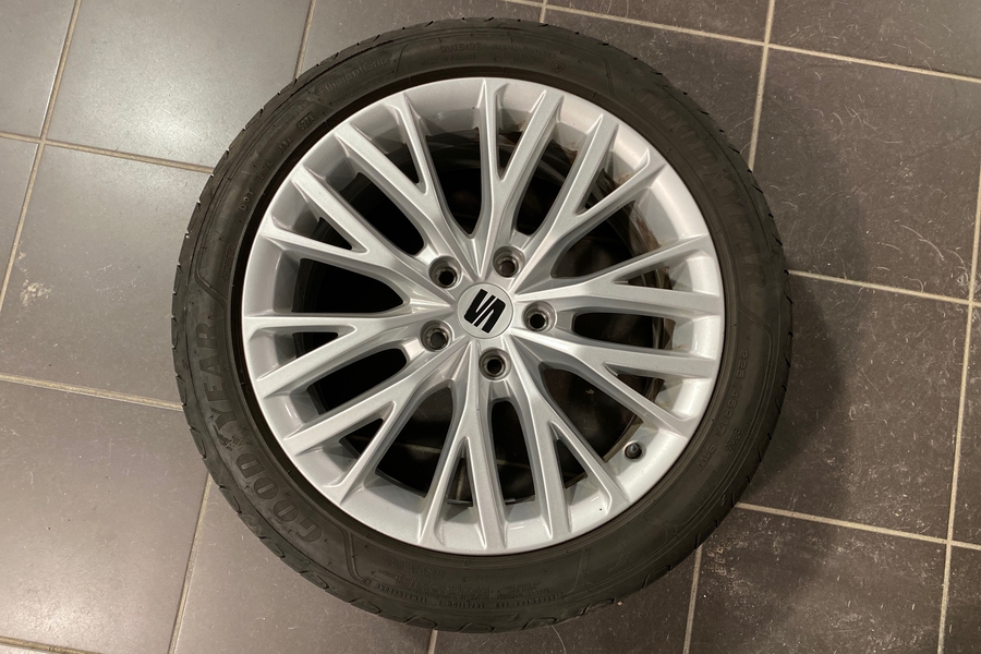 SEAT Leon Sportstourer vaihtoauto