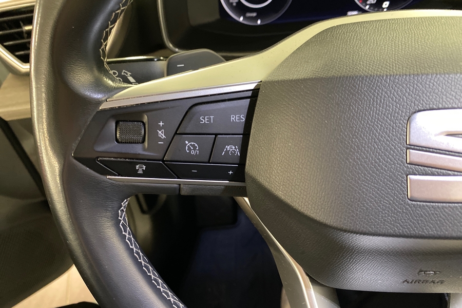 SEAT Leon Sportstourer vaihtoauto