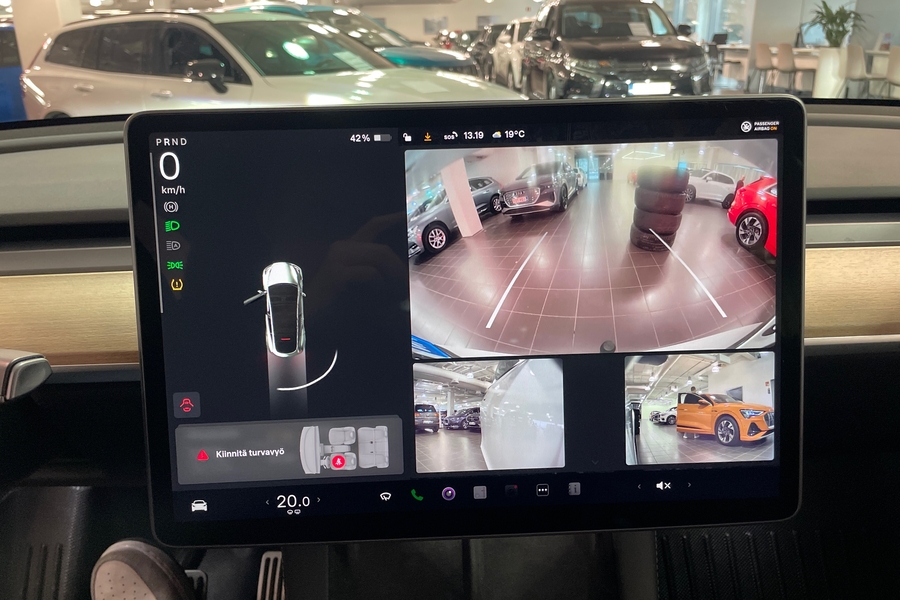 Tesla Model Y vaihtoauto